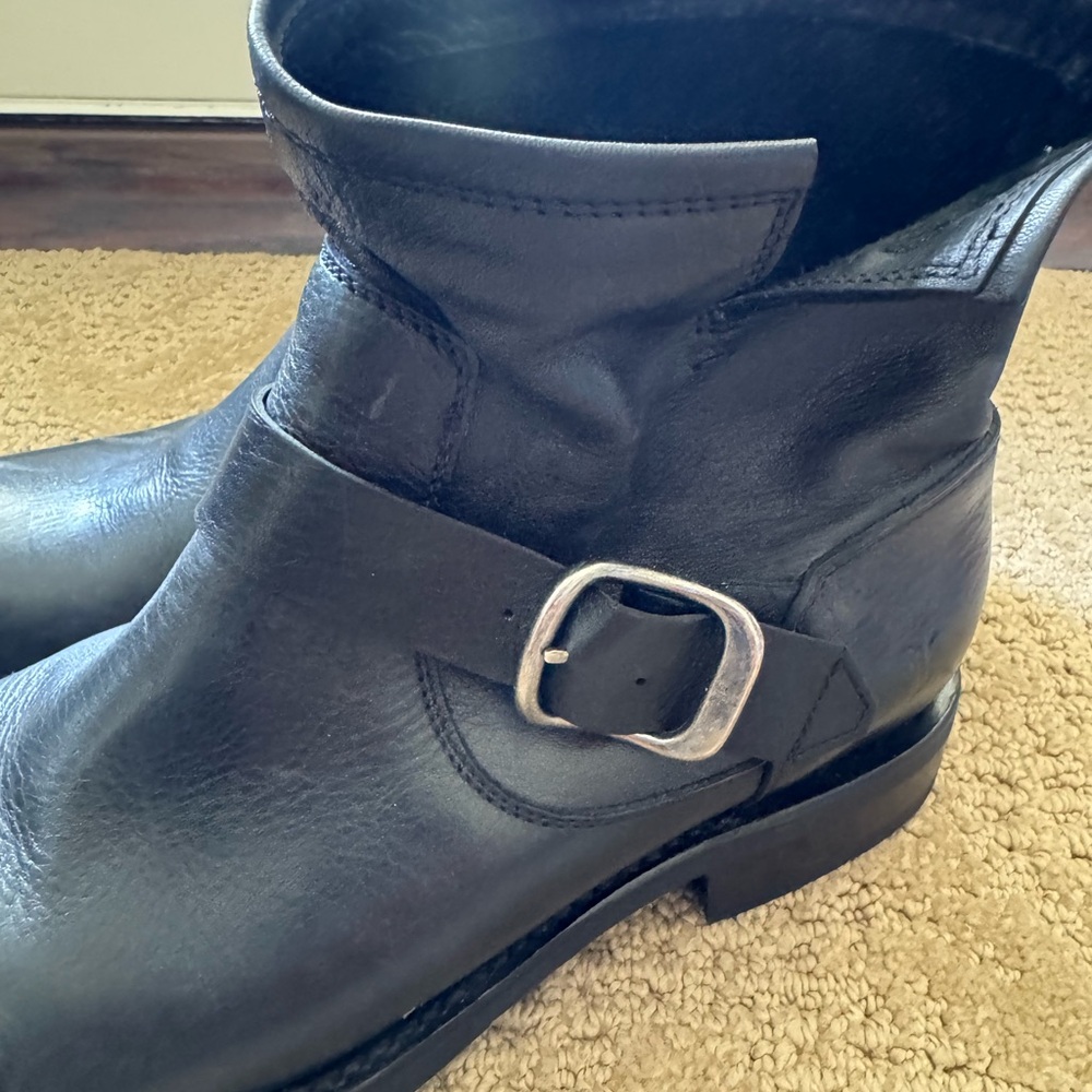 Frye Veronica Bootie 
Black Leather Boots with Buckle Detail
Women’s size 9 - Picture 4 of 13